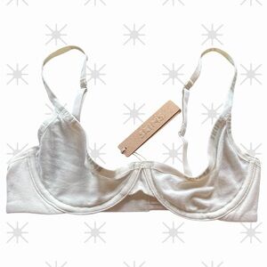 SKIMS Cream Women's Bra.   L5